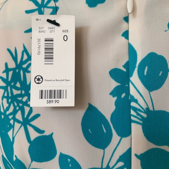 The Limited NWT Floral Dress Size 0. - Picture 4 of 4